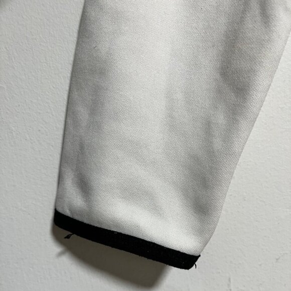 Nike Therma-Fit White Hoodie with Textured Swoosh Logo – Size M - Picture 5 of 13